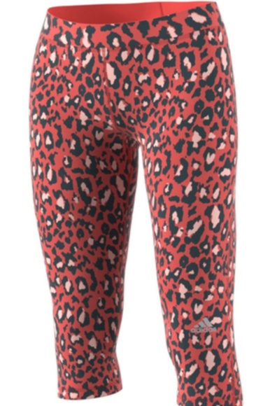 adidas Pants - Adidas set leopard climalite capri/tshirt L/XL